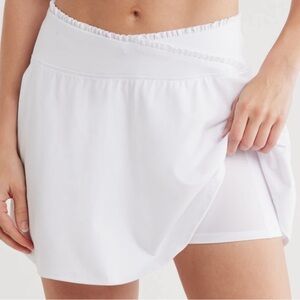 YOGALICIOUS
Lux Kinsley Ruffle Crossover
Waist Skort